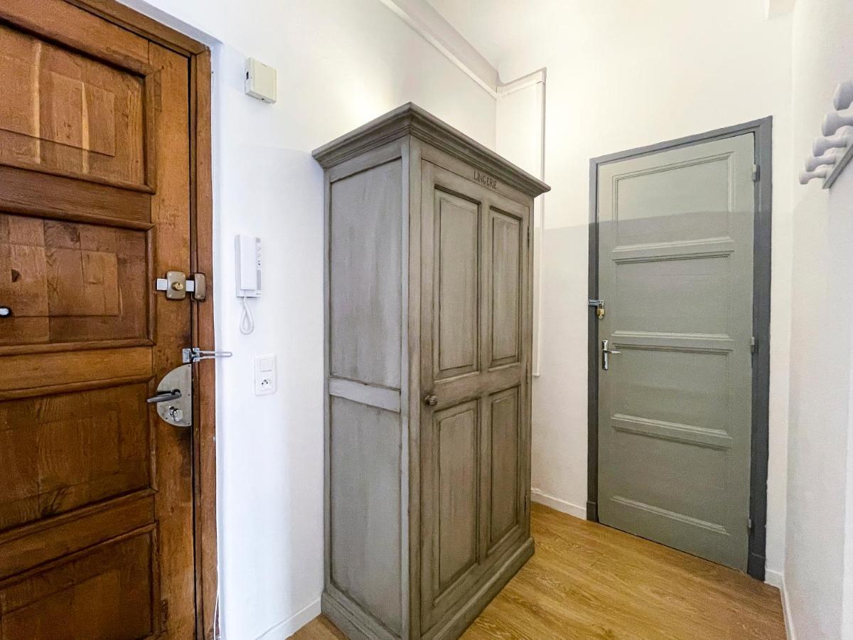 Vecchio Le Comte De Nice Apartment Bagian luar foto